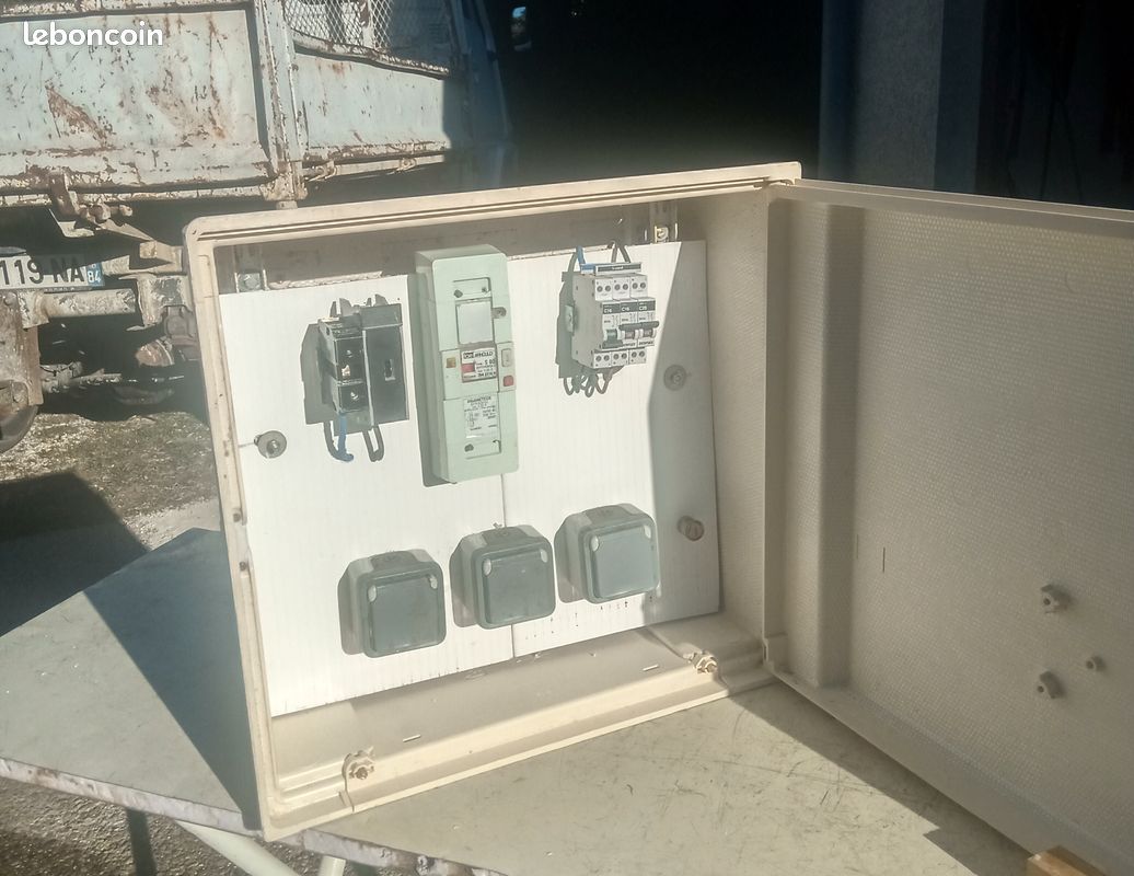 Coffret électrique de chantier (image 1)