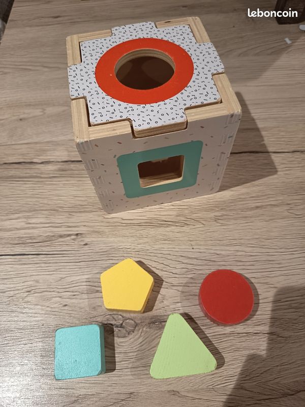 Cube d'éveil en bois (image 3)