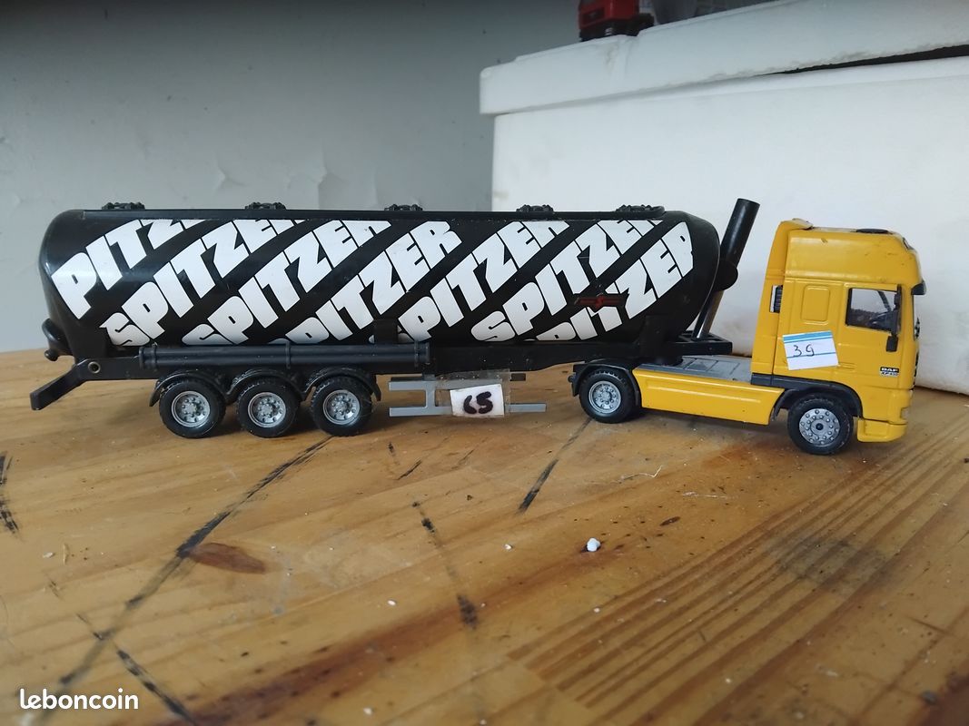 Camion Miniature Jouet - Échelle 1.50 (environ) - Neuf - Idéal Collection Ou Enfant