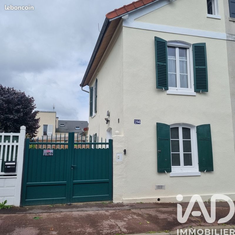 Maison 6 pièces 147 m² · à Noisiel · 147 m² · 450 000 €