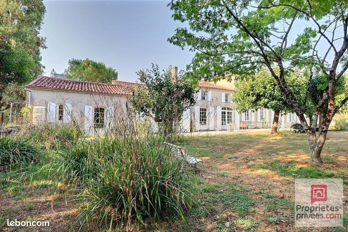 Maison 19 pièces 433 m²