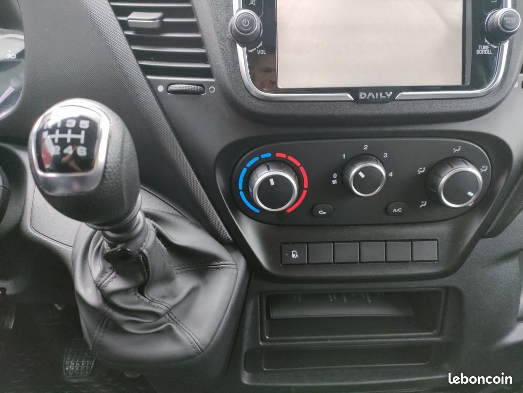 Iveco Daily CHASSIS CABINE FRIGO 12M3 160 CV ROUES JUMELEES HAYON CAISSE CAZAUX GROUPE CARRIER 3.5 T (image 13)