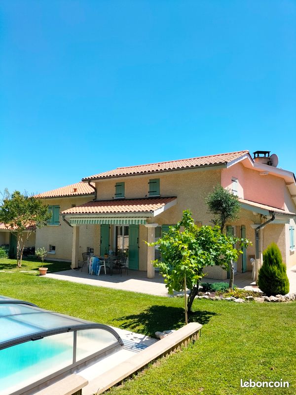 Maison 5 pièces 125 m² · à Décines-Charpieu · 125 m² · 610 000 €