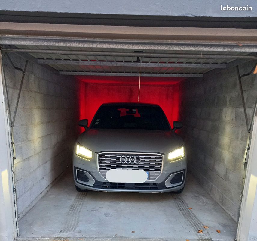 Parking 14 m² · à Jacob-Bellecombette · 14 m² · 25 000 €