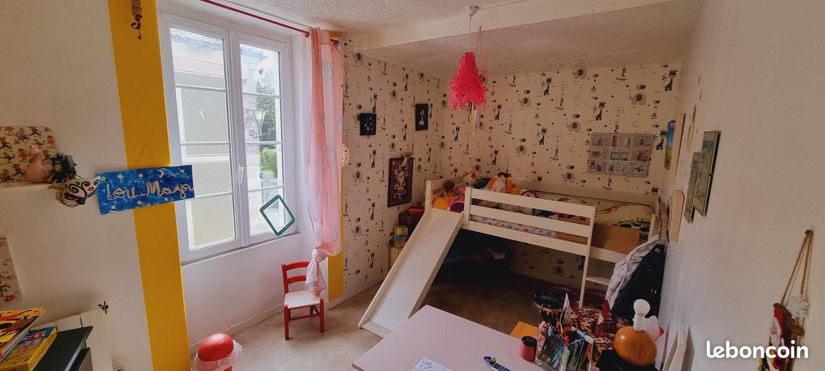 Maison 9 pièces 274 m² - Coulon 79510 (image principale 10)
