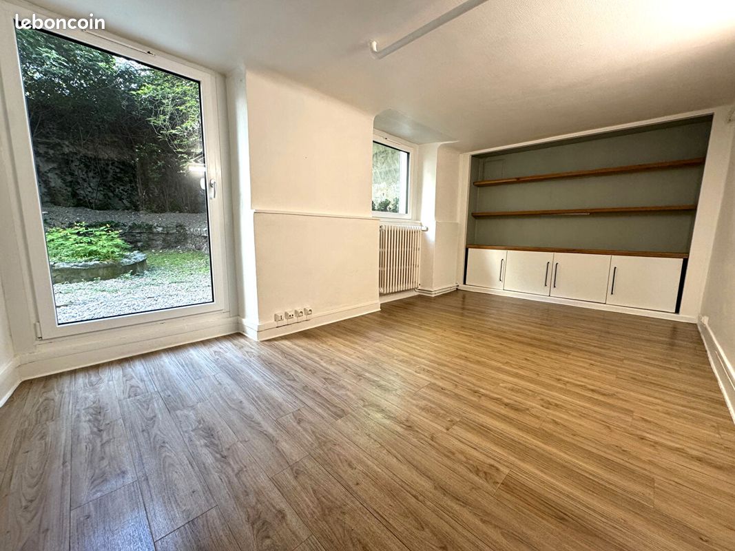 Appartement 2 pièces 42 m² · à Clermont-Ferrand · 42 m² · 590 €