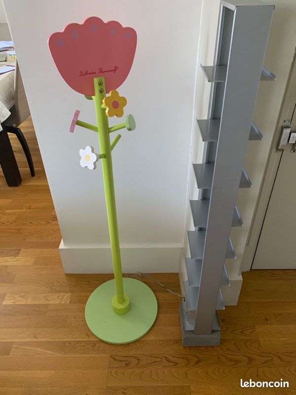 Porte manteau enfant. Catherine Roumanof (image 1)