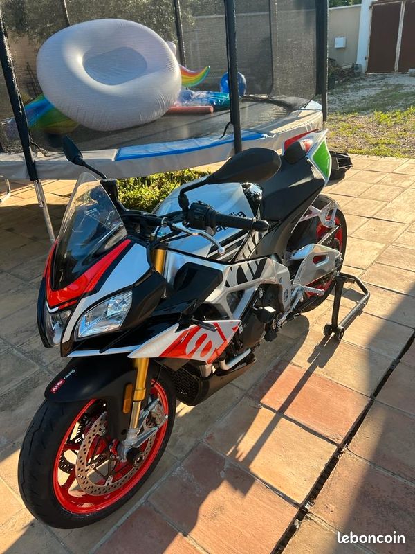 aprilia v4 tuono 1100