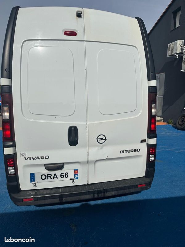 Opel Vivaro B Fourgon/Combi F2700 L1H1 1.6 CDTI 125 CH BTURBO ECOFLEX S/S DESIGN EDITION / RENAULT TRAFIC (image 5)