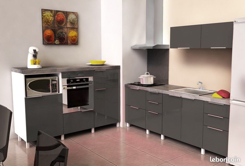 Ensemble de meubles de cuisine laqués et mat sur mesures en stock (image 1)