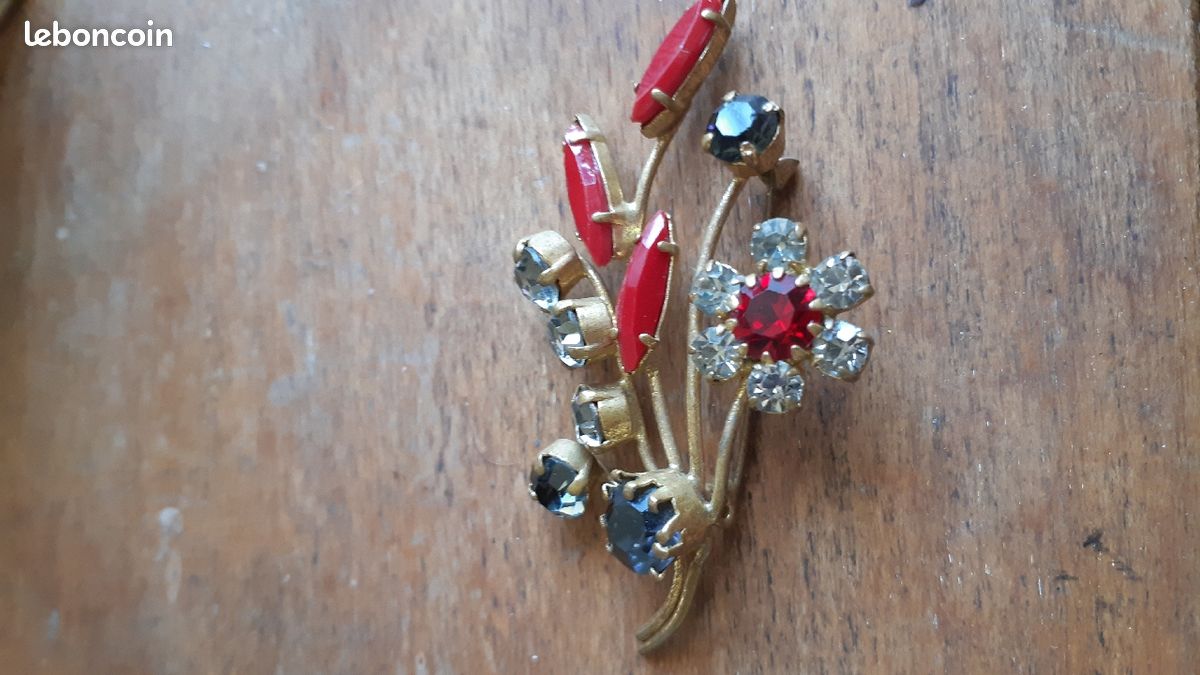 Broche vintage fleur (image 4)