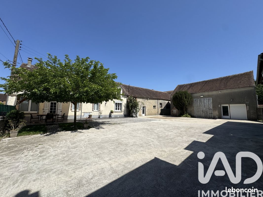Maison 5 pièces 170 m² · à Nemours · 170 m² · 267 000 €