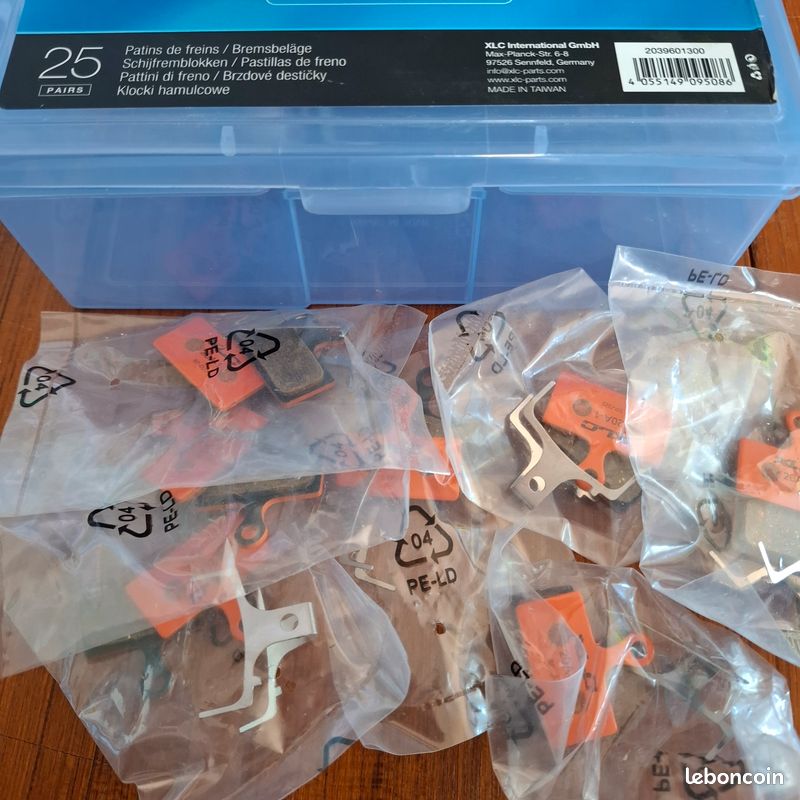 Patins Route Shimano Dura-Ace 9000 Jante Alu pas cher - 36Vélos Patins Route Shimano Dura-Ace 9000 Jante Alu pas cher - 36Vélos