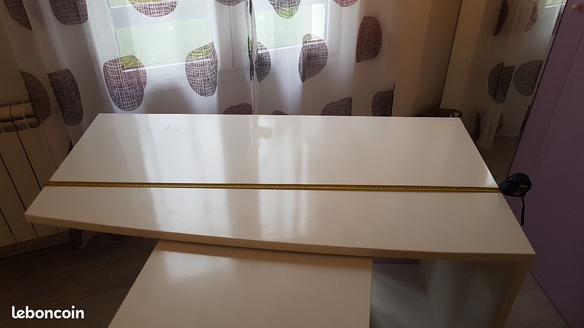 Bureau (image 2)