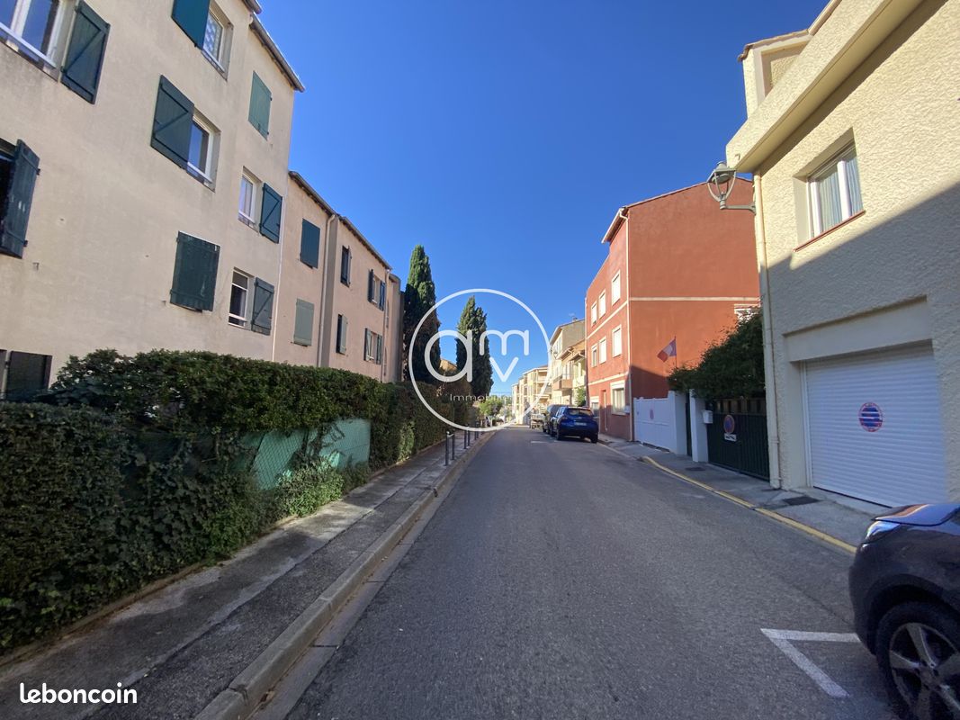 Parking/box La Londe-les-Maures · 119 €/mois