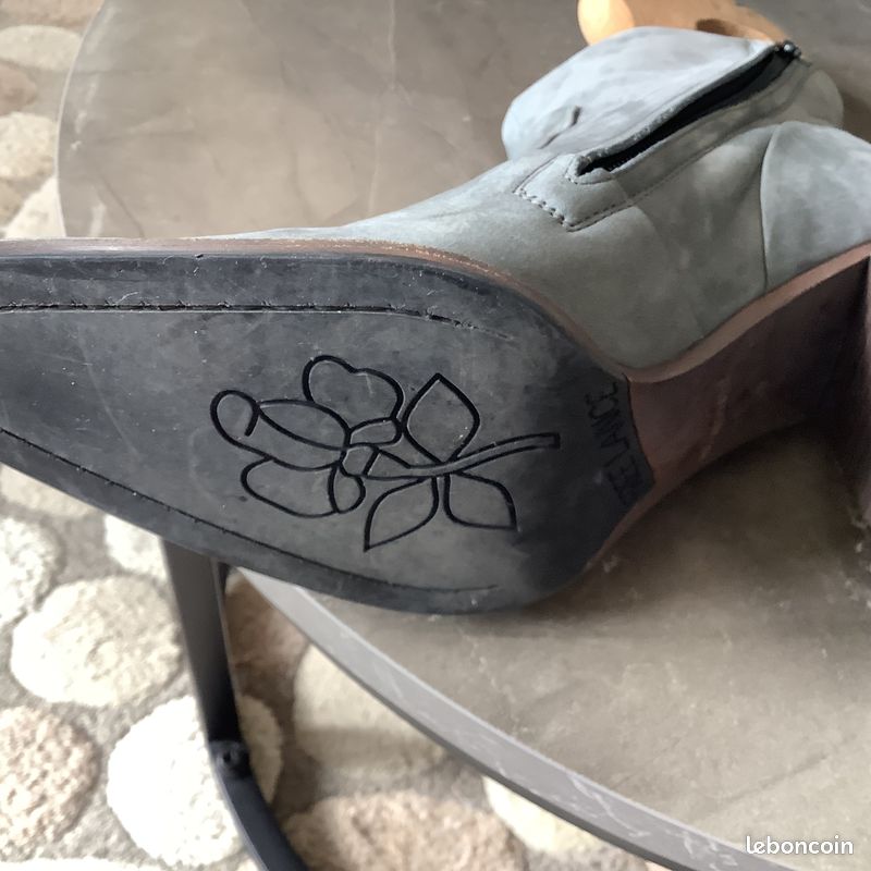 Bottines Free Lance En Cuir Rose Clair Vieilli - Taille 39.5 - Occasion Très Bon état
