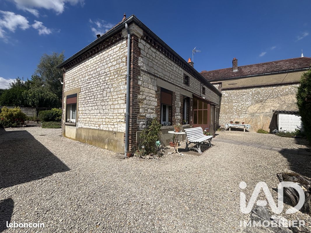 Maison 3 pièces 88 m² · à Auxon · 88 m² · 130 000 €