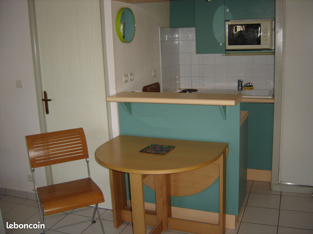 Studio meublé 30m2 la rochelle minimes MAI - La Rochelle 17000 (image principale 1)