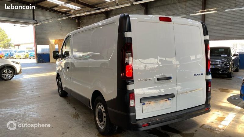 Renault Trafic Véhicule utilitaire ou Société L1H1 3T 2.0 Blue dCi 130ch Confort E6E (image 7)