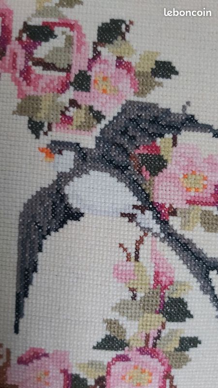 Housse de coussin en linge ancien et broderies anciennes