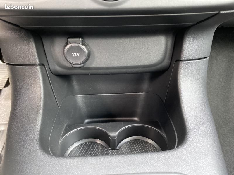 Citroen C3 1.2 PureTech 83ch S&S YOU (image 19)