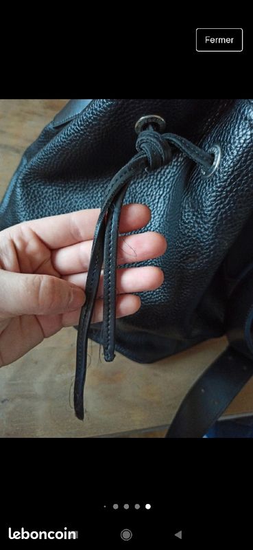 Sac forme bourse en cuir noir (image 7)