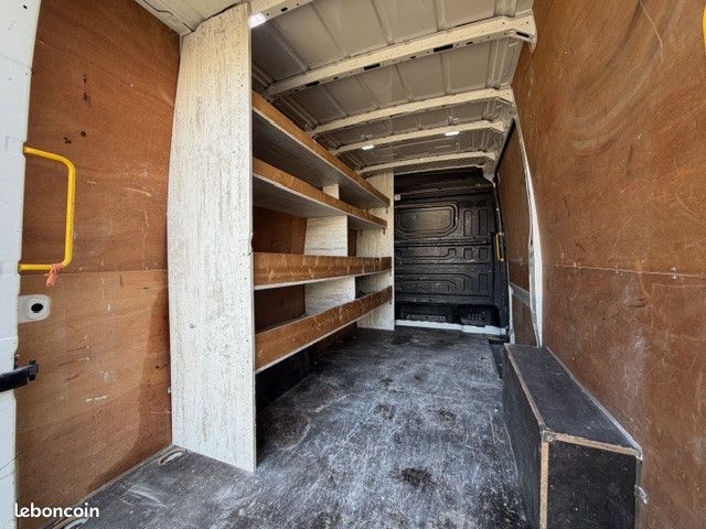 Volkswagen CRAFTER FOURGON VOLKSWAGEN CRAFTER DSG BOITE AUTOMATIQUE Fourgon Business Line Plus L3 H3 GPS TEL ATELIER ATTELAGE ETC... (image 8)
