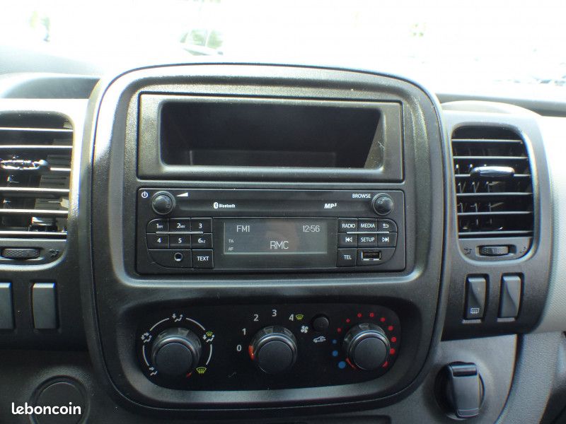Renault TRAFIC III FG L2H1 1200 1.6 DCI 95CH CONFORT EURO6 (image 17)