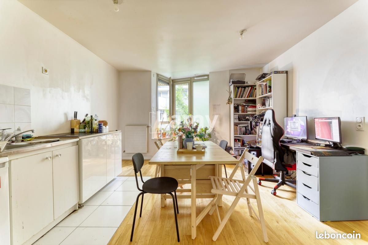 Appartement 2 pièces 39 m² · à Paris · 39 m² · 280 000 €