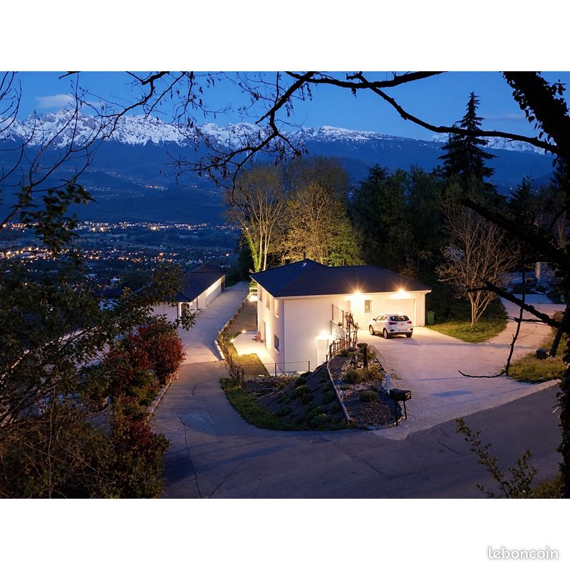 Maison 5 pièces 122 m² · à Corenc · 122 m² · 729 000 €