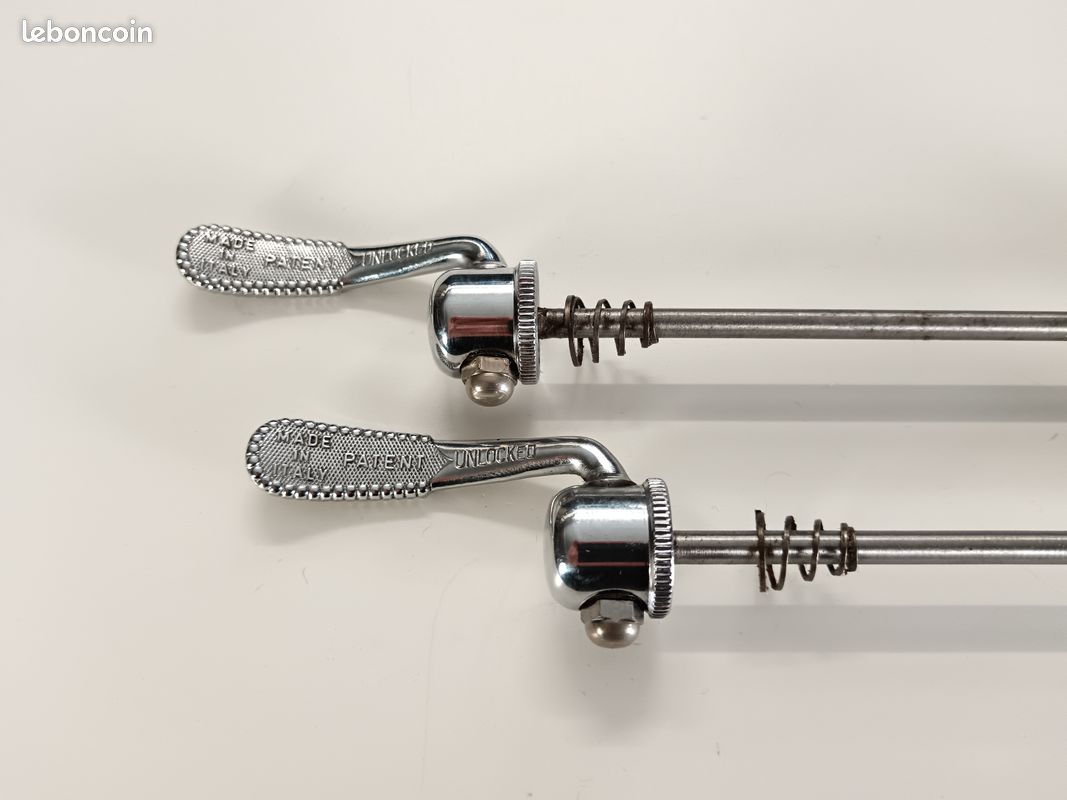 Moyeux CAMPAGNOLO Record 1035 Grandes Flasques 36T 1.370 x 24 TPI - Équipements vélos