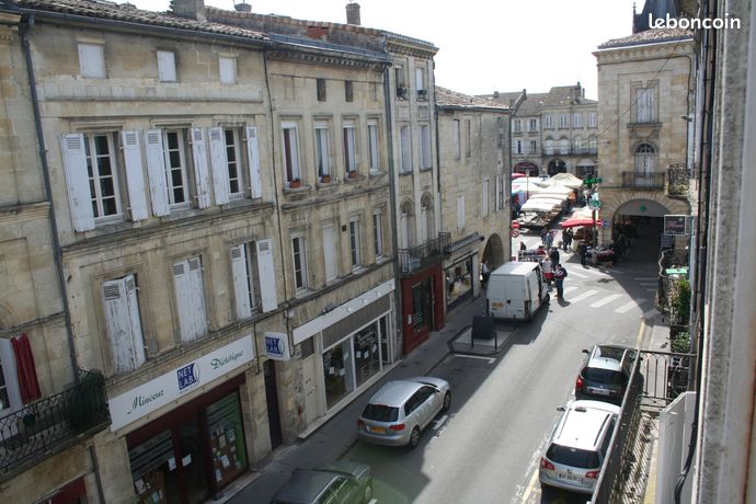 https://img.leboncoin.fr/api/v1/lbcpb1/images/b2/1e/88/b21e885954db487d90f37f1845c313afbe7c2232.jpg?rule=ad-image