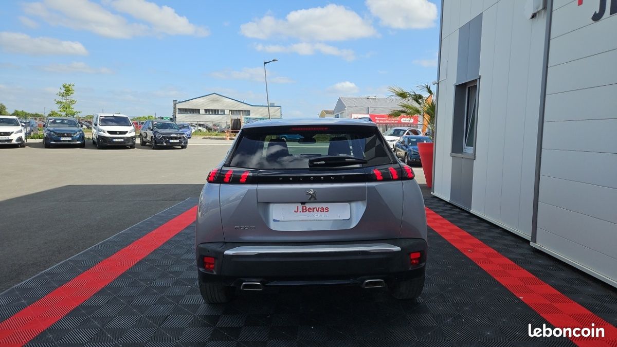 Peugeot 2008 PURETECH 130 SS EAT8 STYLE (image 4)