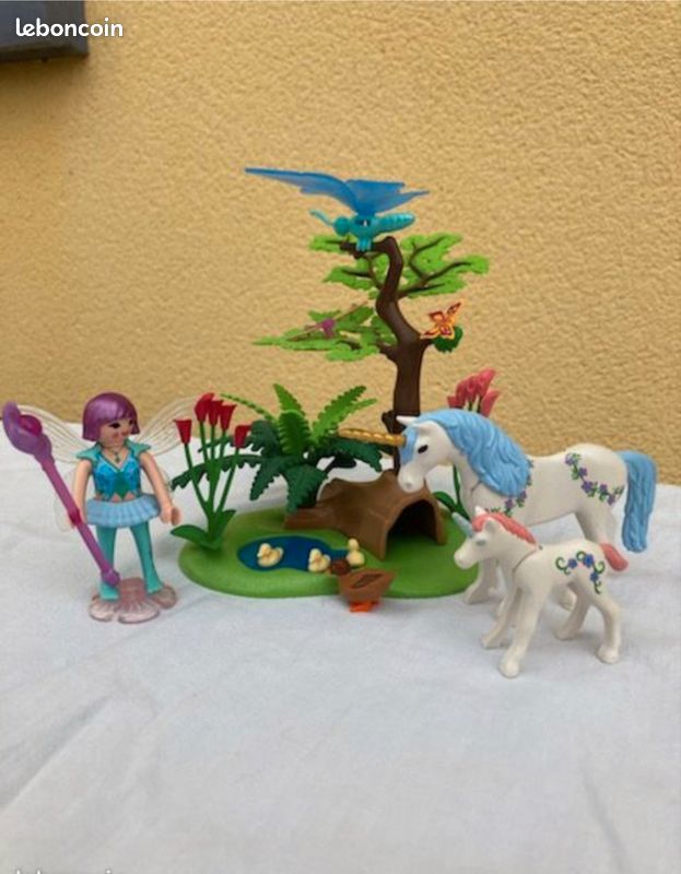 Playmobil Fairies fée bleue et licornes (image 1)