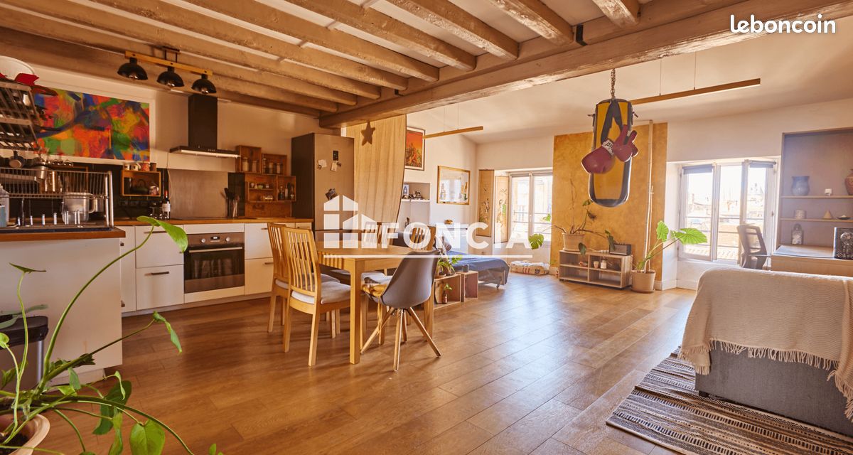 Immeuble 3 pièces 69 m² · à Bordeaux · 69 m² · 374 500 €