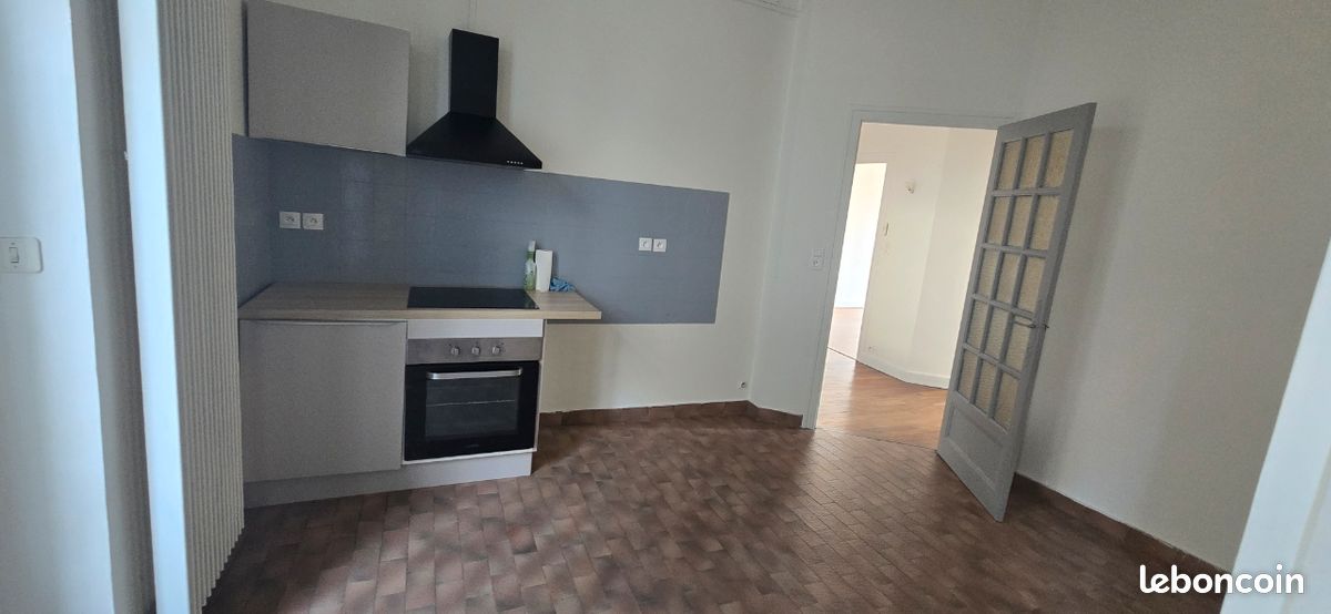 Appartement 4 pièces 113 m² · à Montceau-les-Mines · 113 m² · 872 €