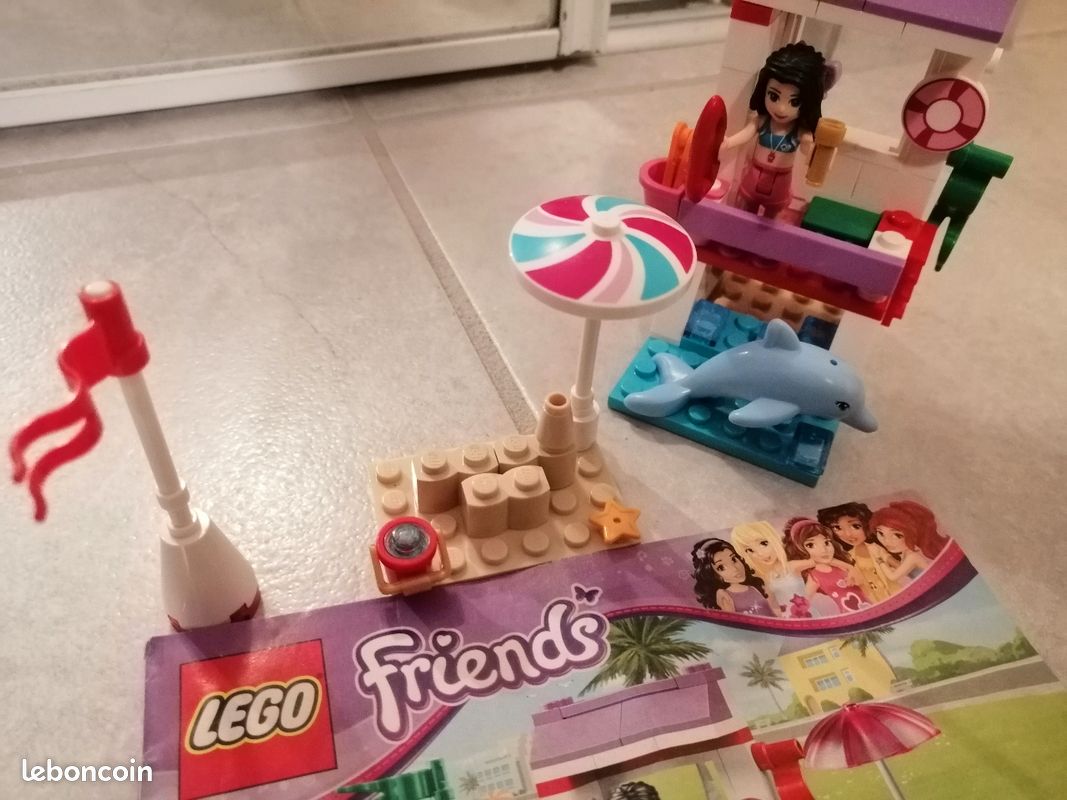 Vends Lego friends réf 41028 poste de sauvetage et dauphin (image 1)