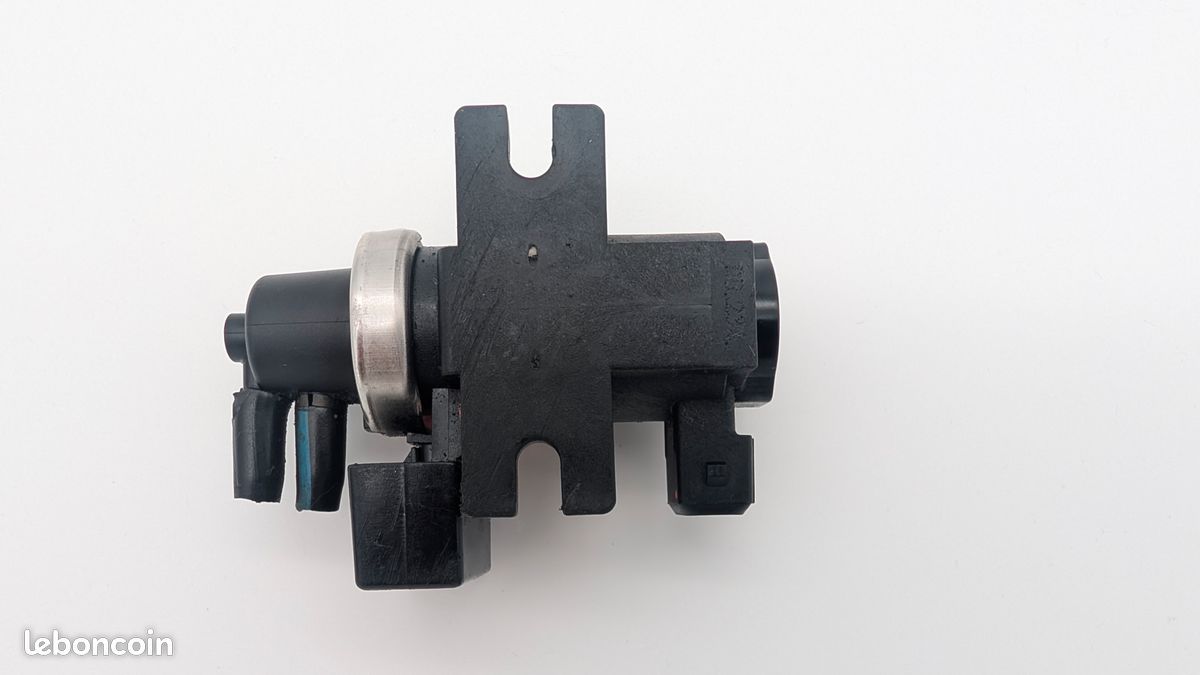 Électrovanne turbo BMW diesel E90 E91 E92 E93 – 2247906 / Pierburg 7.22796.00 (image 2)
