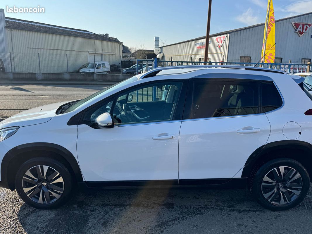 Peugeot 2008 (image 3)