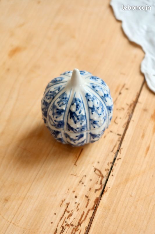 Mini boîte vintage en porcelaine bleu et blanc (image 3)