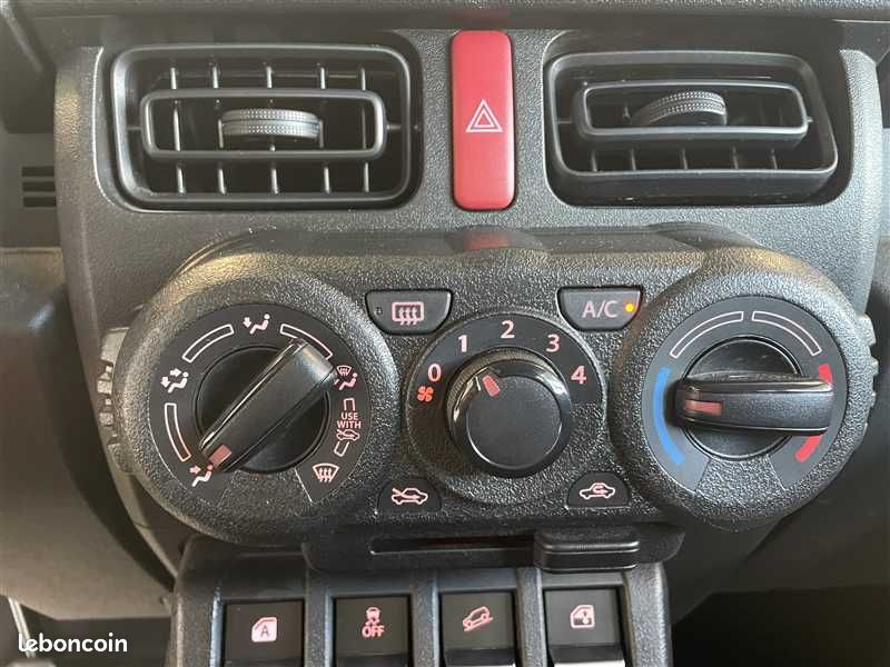 Suzuki Jimny 1.5L PRIVILEGE VU (image 13)