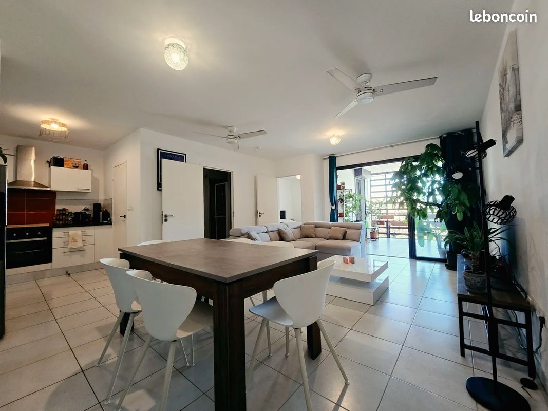 Appartement 2 pièces 50 m² · à Saint-Pierre · 50 m² · 1 300 €/mois