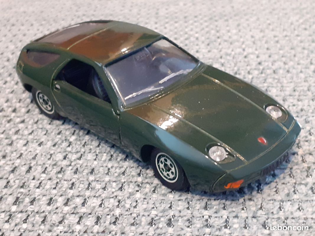 Solido 1/43 Porsche 928 de 1977 (image 1)