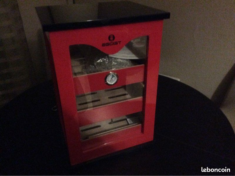 Armoire à cigares (image 1)