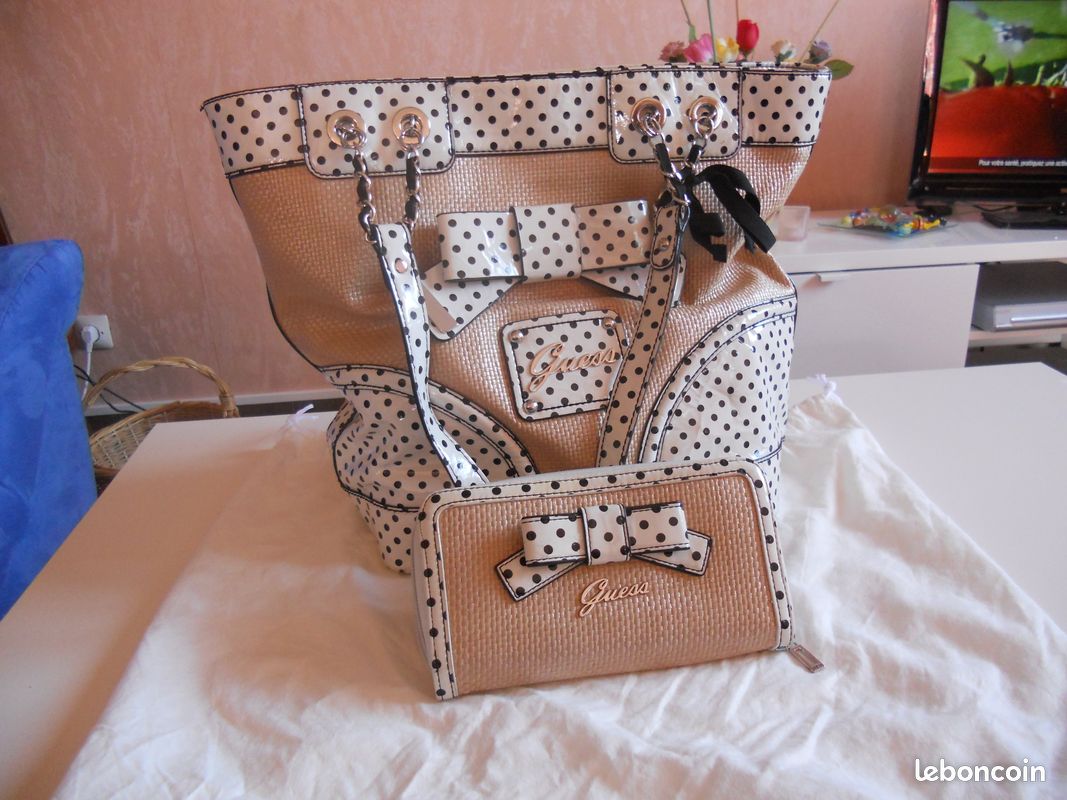 Véritable ensemble maroquinerie Guess (image 1)