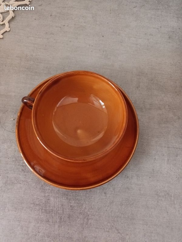 Lot de 11 tasses et sous tasses Saint Clément (image 2)