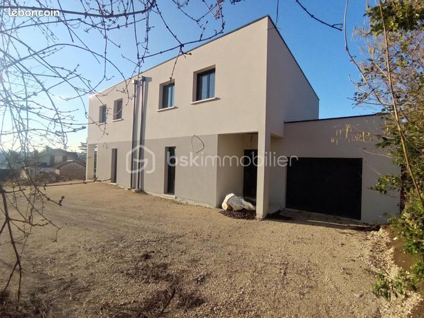 Maison 6 pièces 130 m²