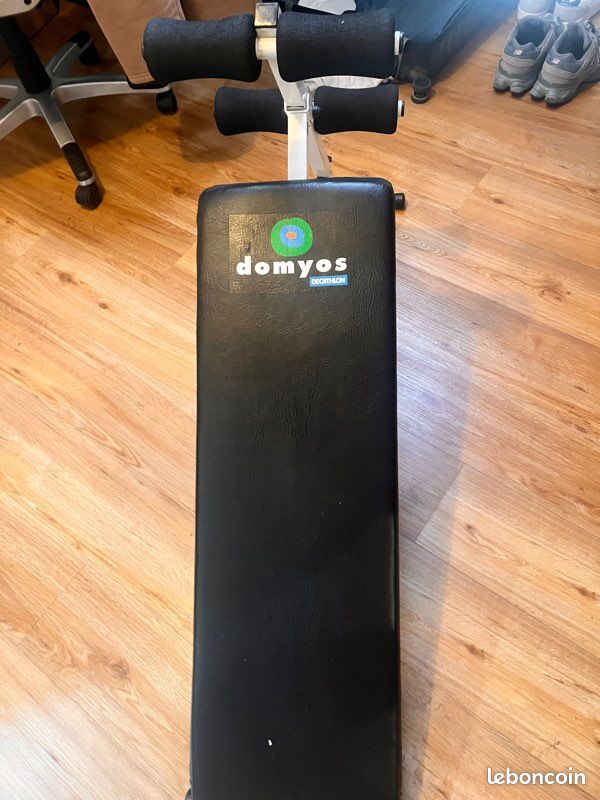 Banc de musculation très bonne état très complet