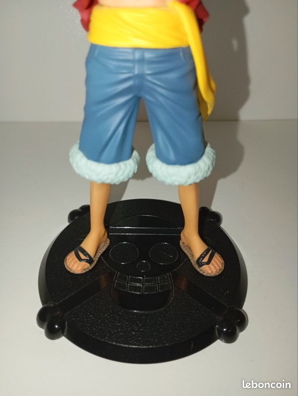Figurine one pièce (image 4)