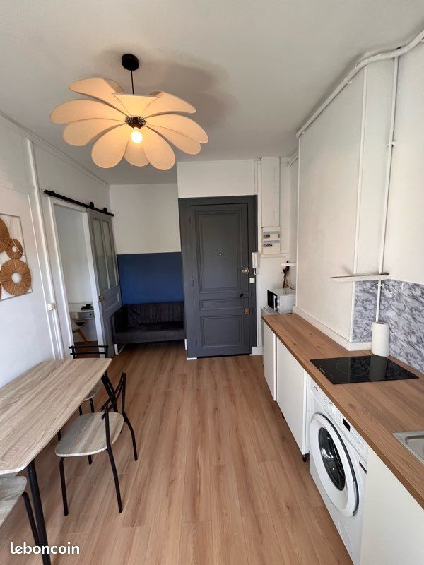 Appartement 2 pièces 25 m² · à Saint-Étienne · 25 m² · 450 €/mois